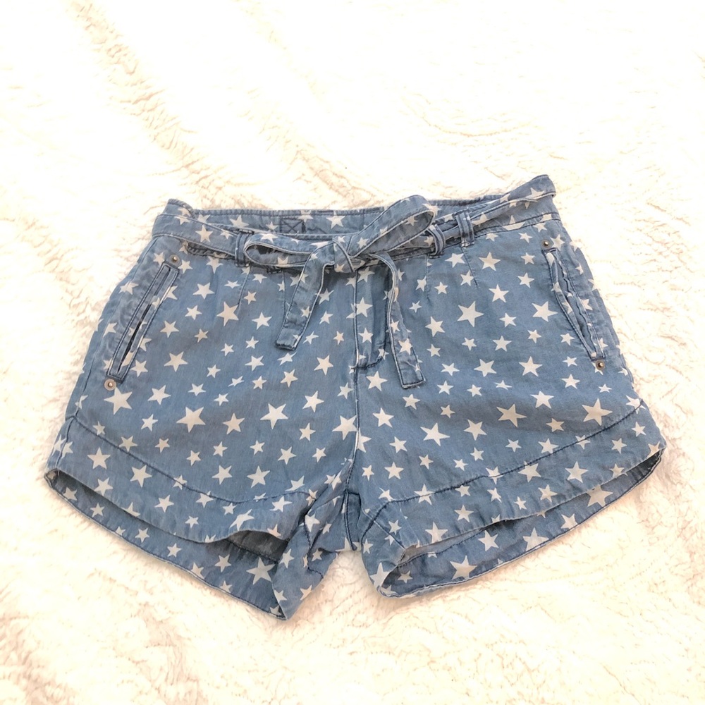 FRANCESCA’S Chambray High Waisted Star Tie Shorts